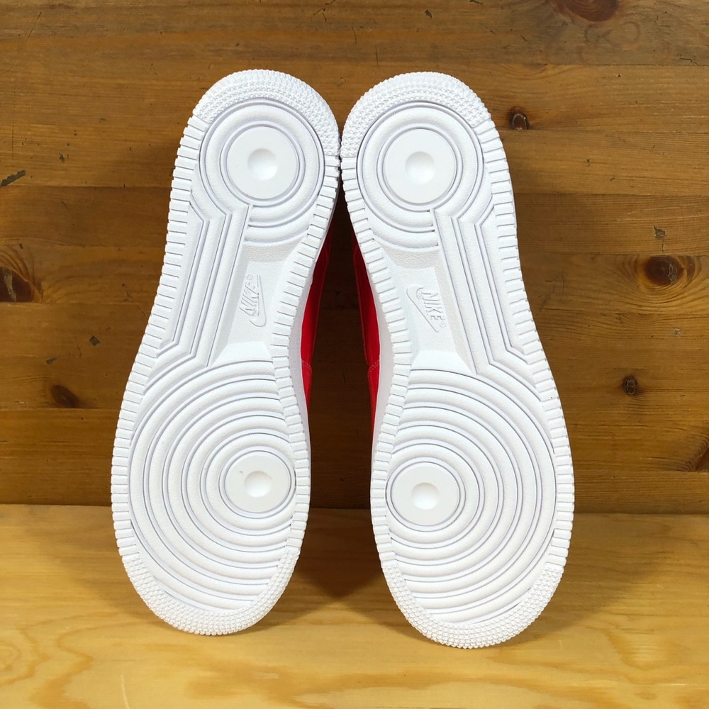 SOLD: Air Force 1 ‘07 LV8 UV - Picture 6 of 6